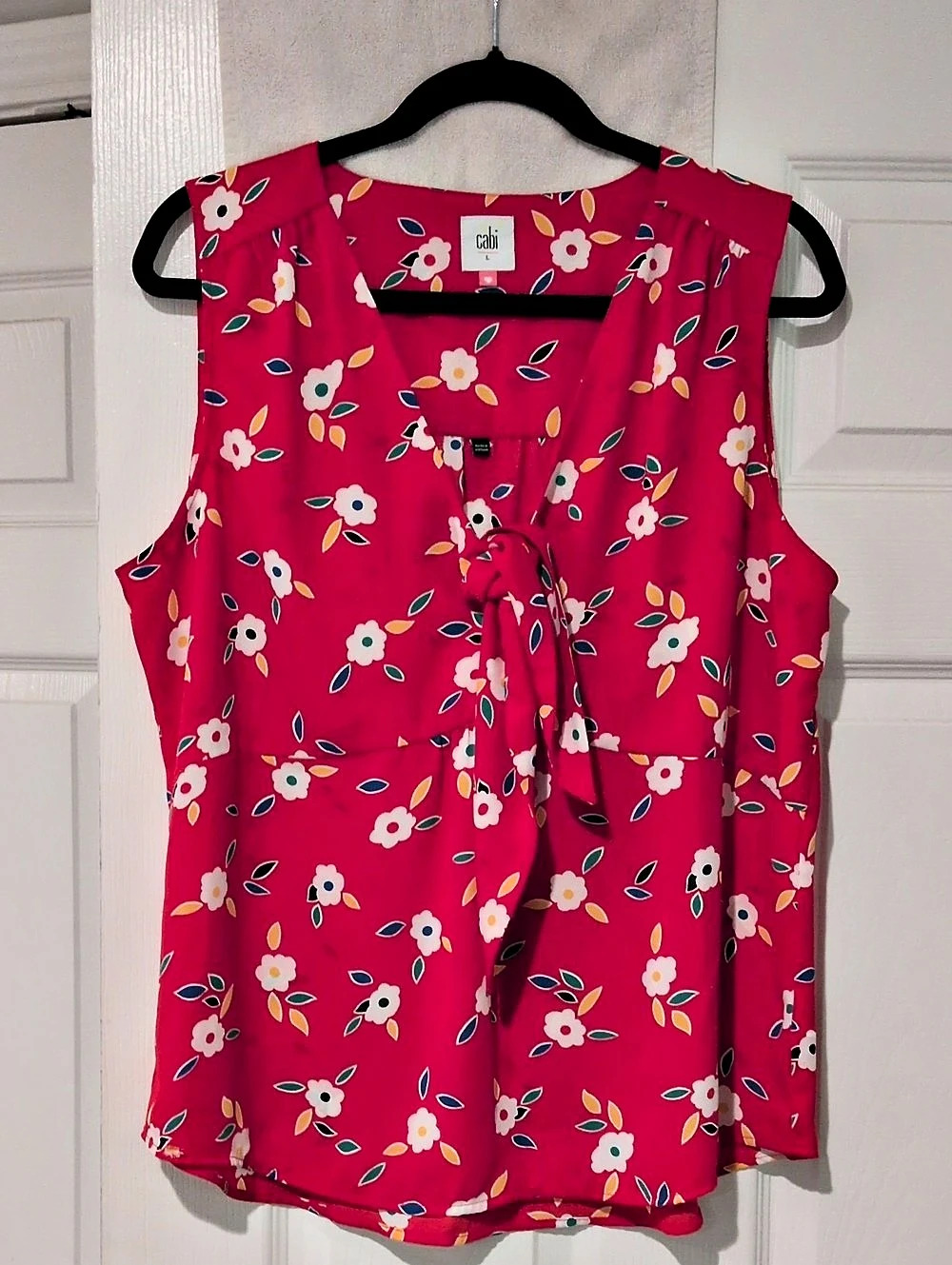 cabi Wink Top Floral Tie-Front Blouse Red & Multicolor Large